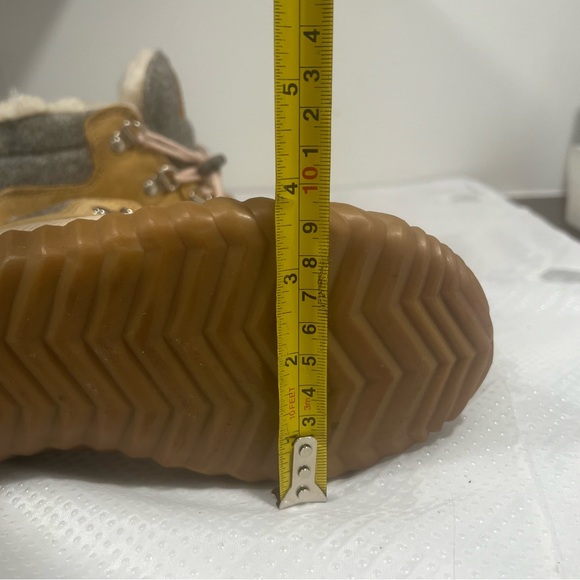 Sorel Out N About Conquest Boot - Kids' Sz 3 - Picture 11 of 13